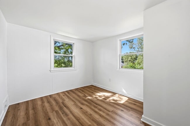 Building Photo - MOVE IN READY!! Freshly Updated 3-Bedroom Home for Rent