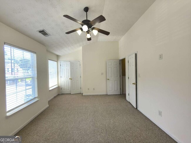 Building Photo - 619 Kenridge Way