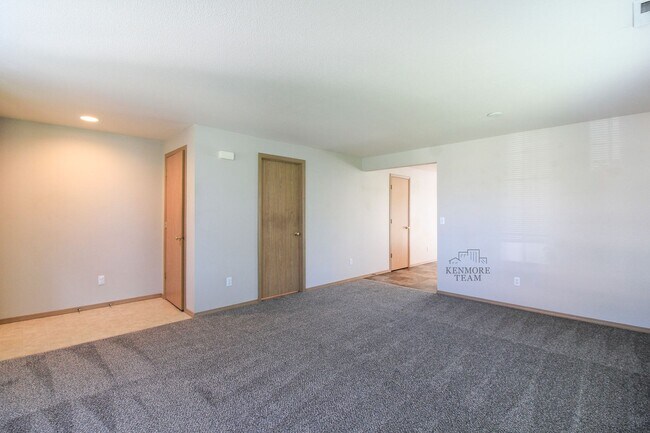 Building Photo - 7704 Wrigley Dr