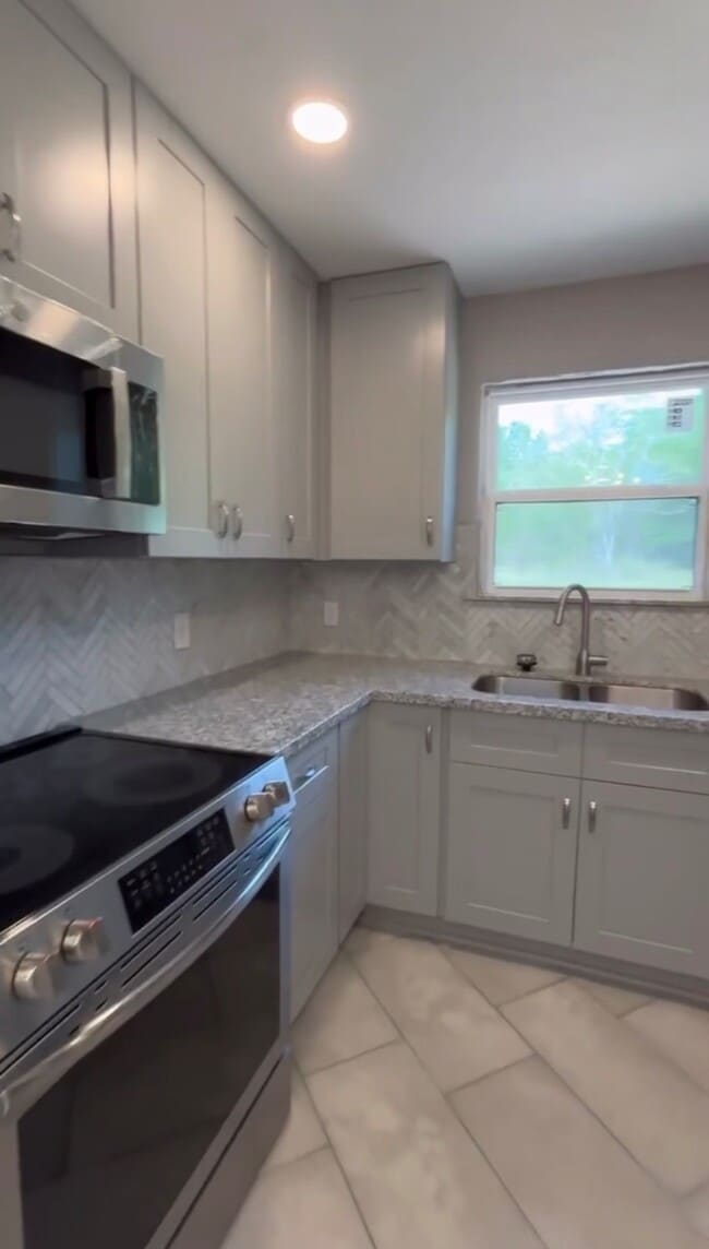 Building Photo - 204 Forrest Trail