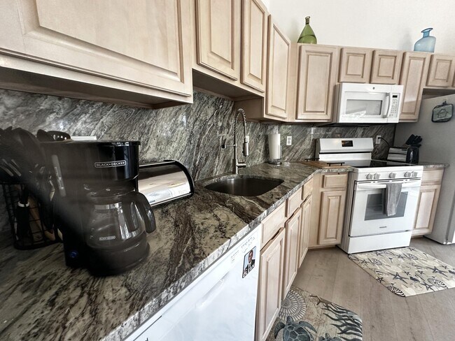 Building Photo - 9891 Perfect Dr