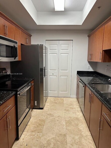 Building Photo - 3590 Coral Way