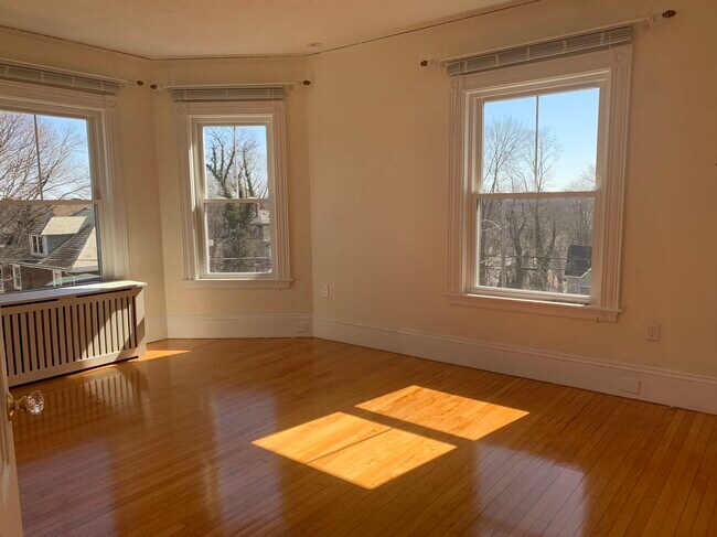 Building Photo - 137 Prospect Ave