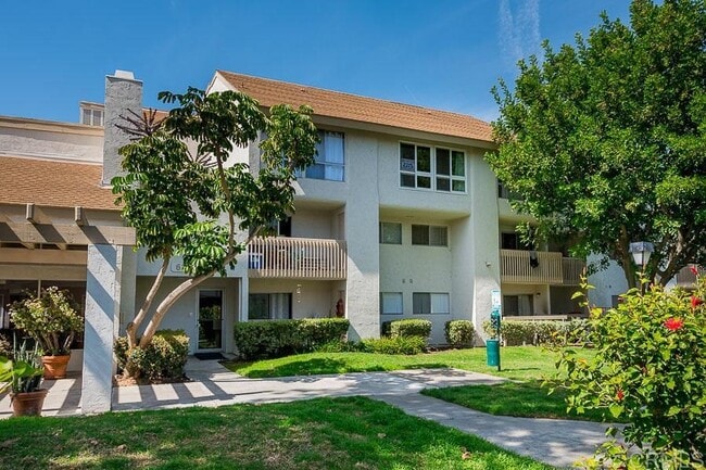 Building Photo - 6275 Rancho Mission Rd