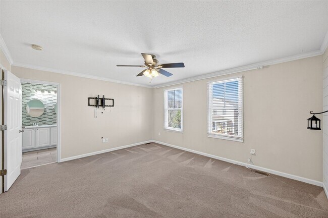 Building Photo - 3275 Simeon Bunker St