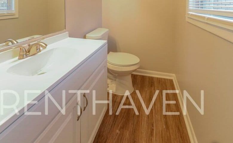 Building Photo - 3308 Forest Estates Dr