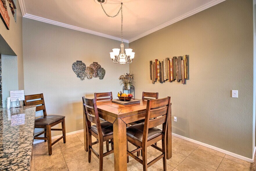 Building Photo - 16013 S Desert Foothills Pkwy