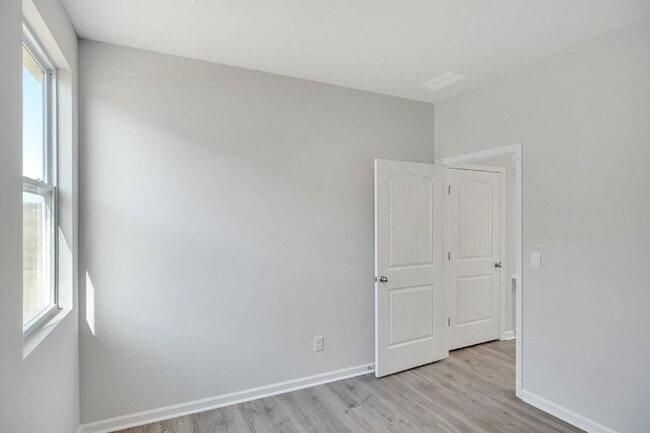 Building Photo - Brand New Construction, 3-Bedroom Oasis with Lawncare included, plus Pool, Playground, Pickleball...