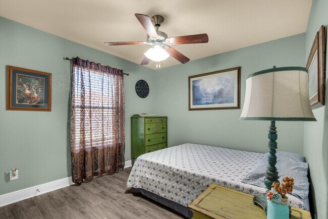 Building Photo - 6165 Winchester Cir
