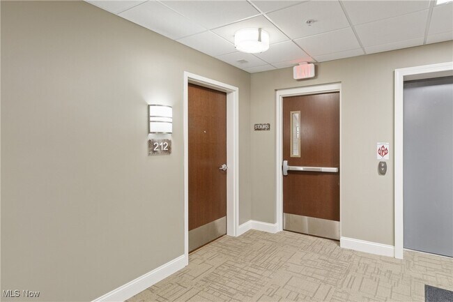 Building Photo - 55 E College St