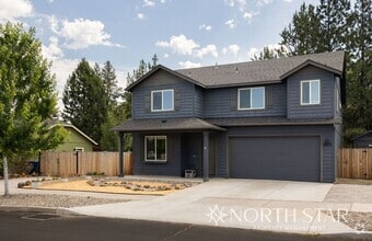 Building Photo - Recently Renovated 3 Bed, 2.5 Bath w/ Offi...