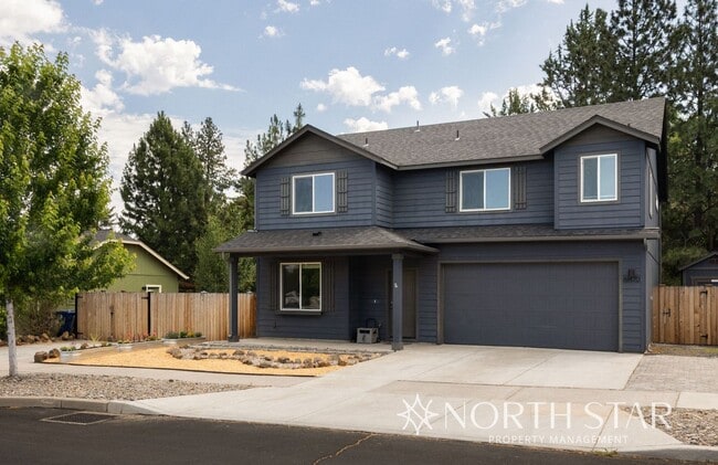 Primary Photo - Recently Renovated 3 Bed, 2.5 Bath w/ Offi...