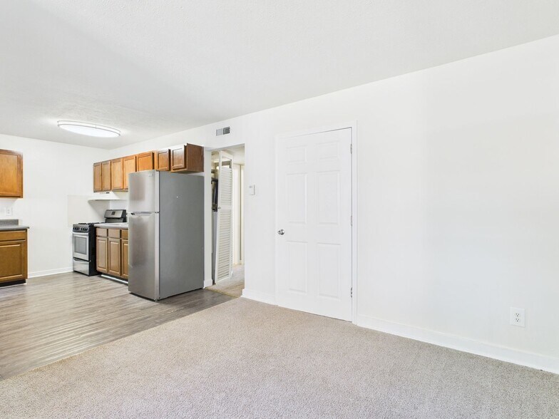 Building Photo - 3204 Midlothian Tpke