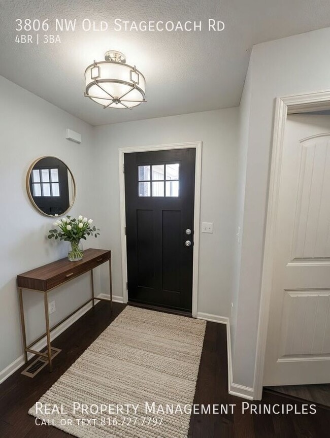 Building Photo - 3806 NW Old Stagecoach Rd