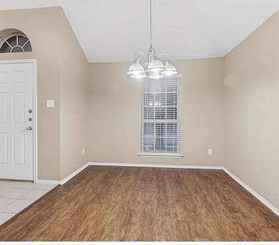 Building Photo - 2120 Stonewood Dr