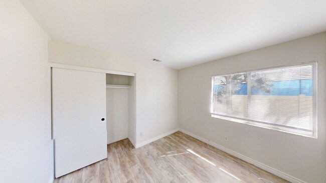 Building Photo - 1045 Willmont Way