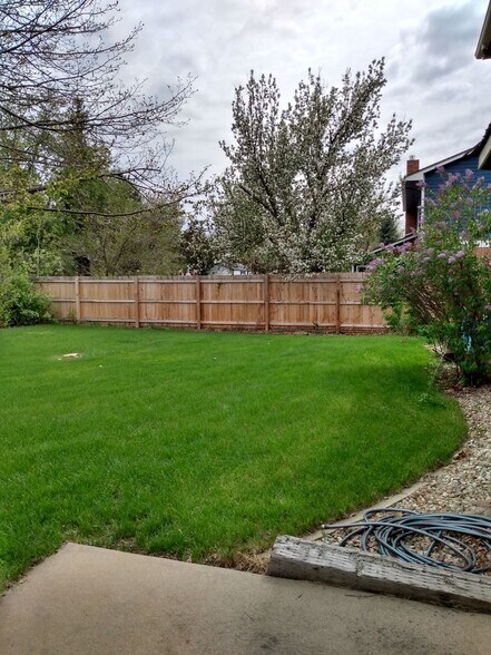 Building Photo - 7330 Mt Meeker Rd