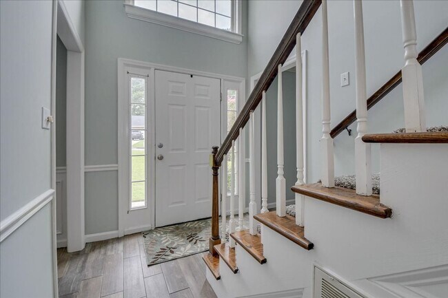 Building Photo - 787 Springbrook Cir