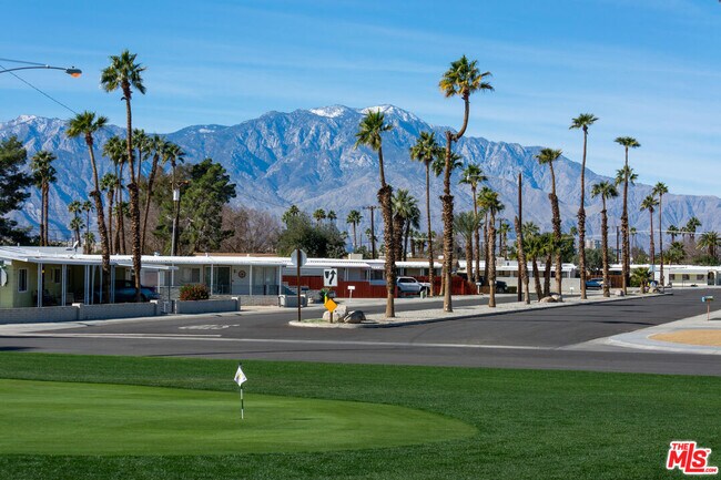 Building Photo - 32180 Saucon Valley St