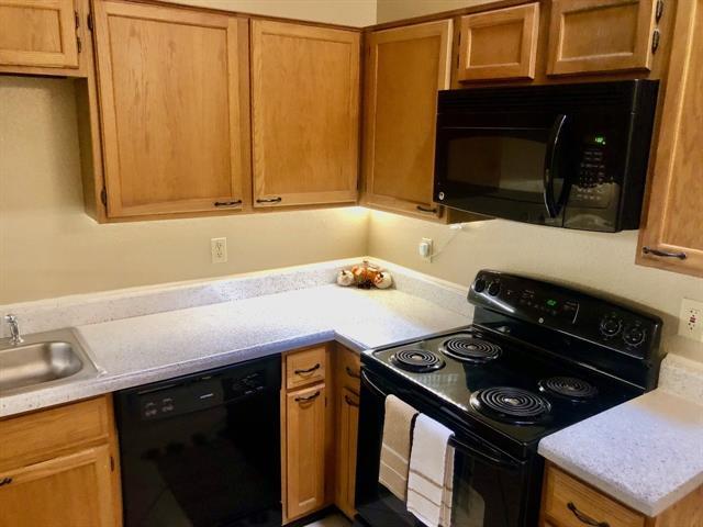 Building Photo - 1104 Bellmont Ct