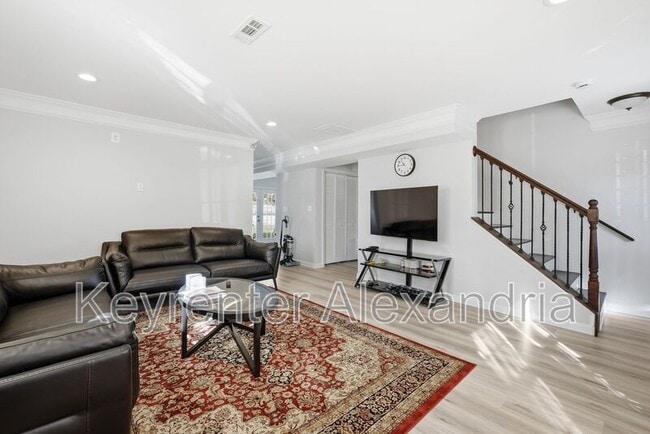 Building Photo - 6022 Rixey Dr