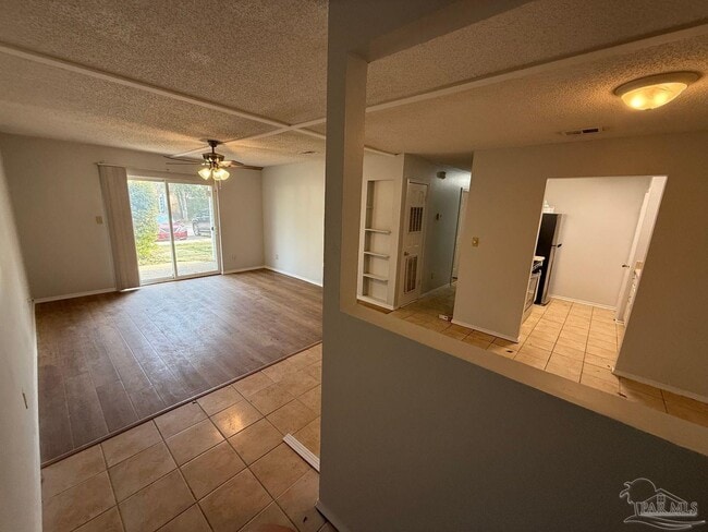 Building Photo - 3410 Green Briar Ct