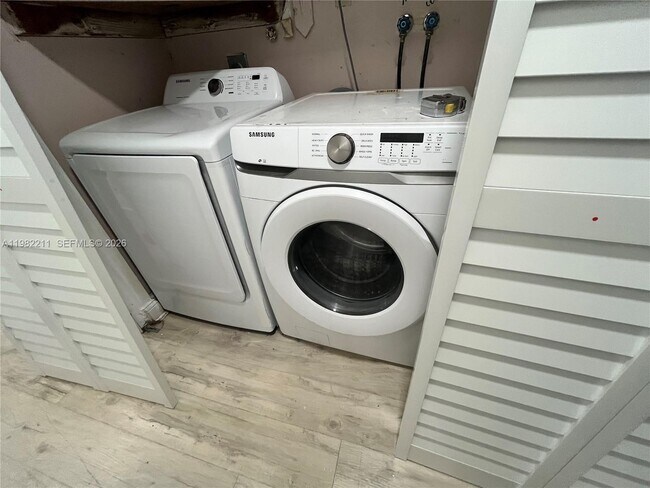 Building Photo - 13485 SW 28th St