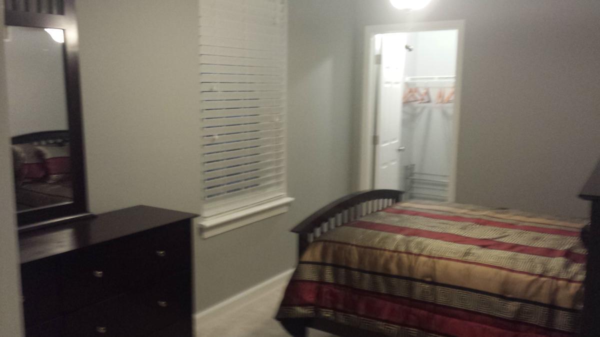 Building Photo - 6021 Woodlake Ln