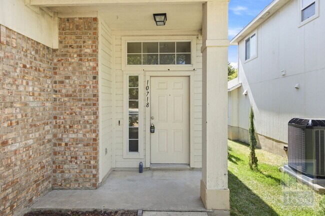 Building Photo - 10718 Claywood Dr