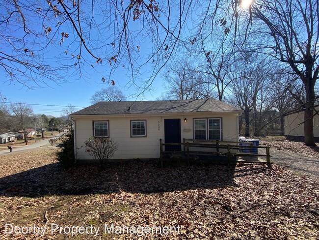 3 br, 1 bath House - 5200 Fagan St - 5200 Fagan St Chattanooga TN 37410 ...