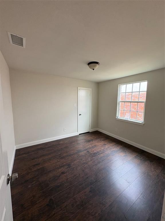 Building Photo - 3802 Westhampton Dr