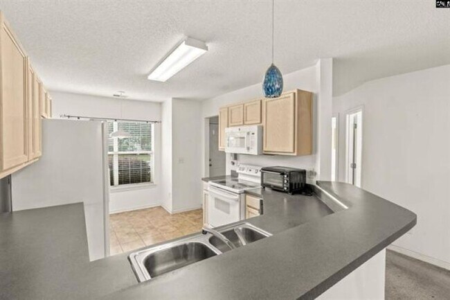 Building Photo - Charming Patio Home in Gibson Terrace – 2B...