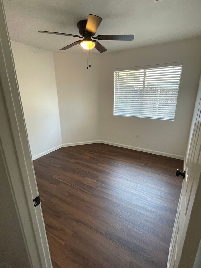 Building Photo - Charming 4 Bedroom Home For Rent