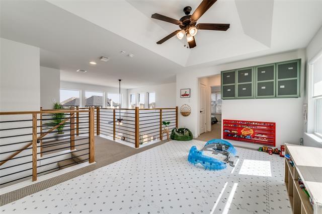 Building Photo - 8433 Colburn