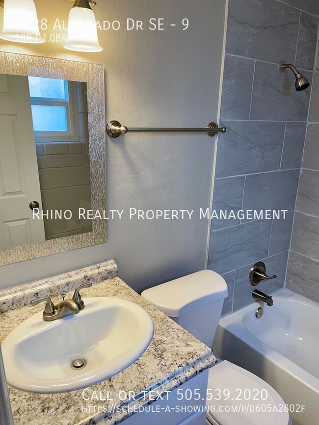 Building Photo - 1st Month Rent Free! Remodeled 1 Bedroom, ...