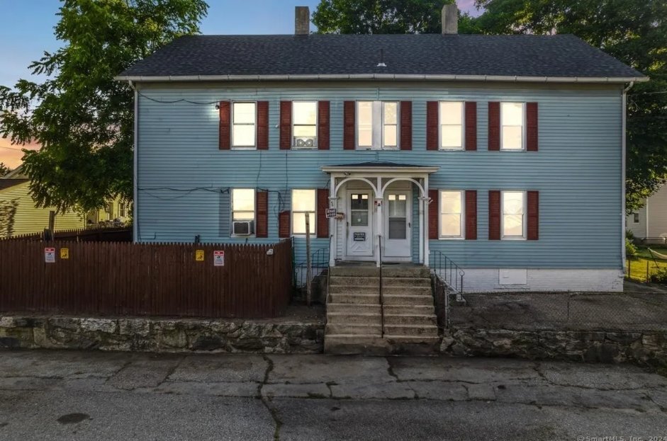 Building Photo - 2-4 N 3rd Ave