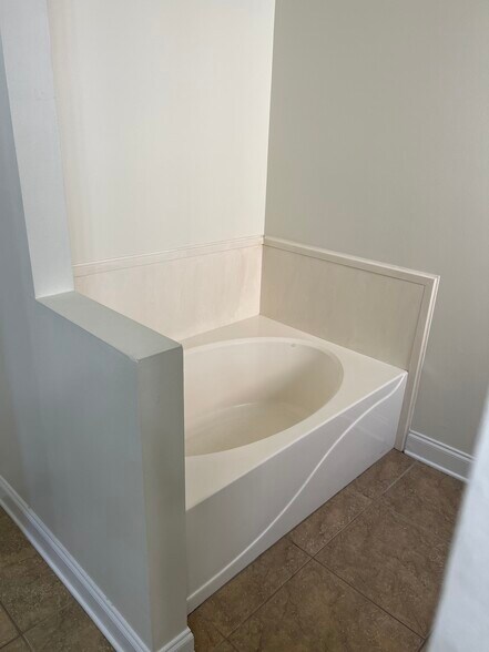 Master Bath - 38035 Post Office Rd