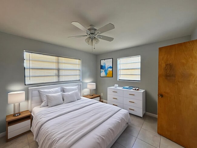 Building Photo - 8761 40th Ter N