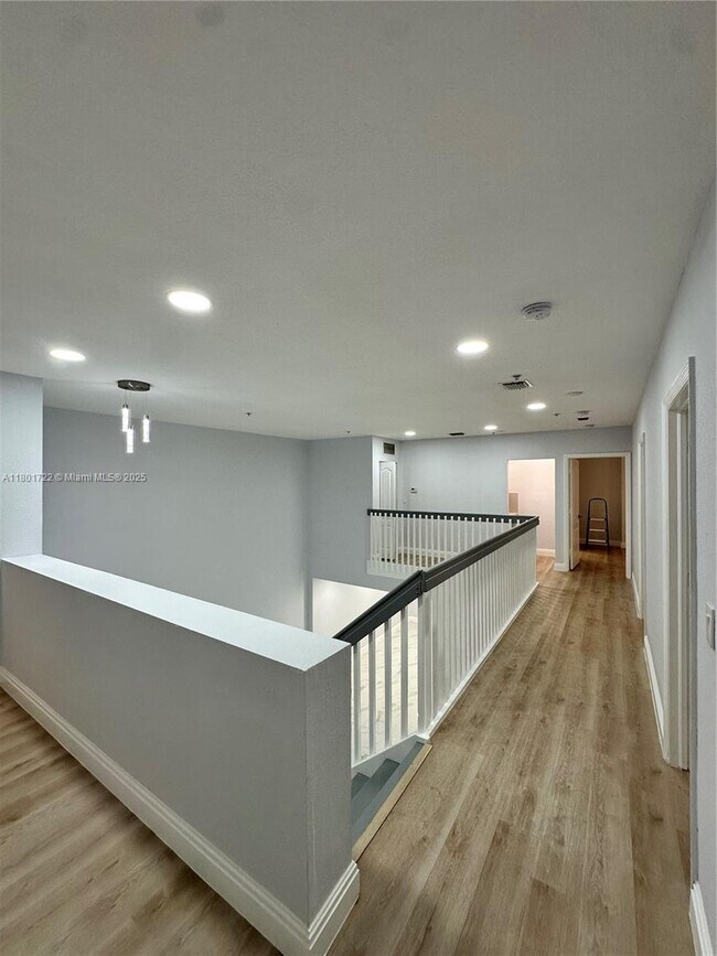 Building Photo - 17425 NW 75th Pl
