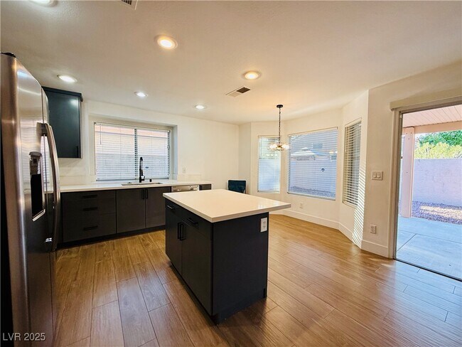 Building Photo - 1745 Mexican Poppy St