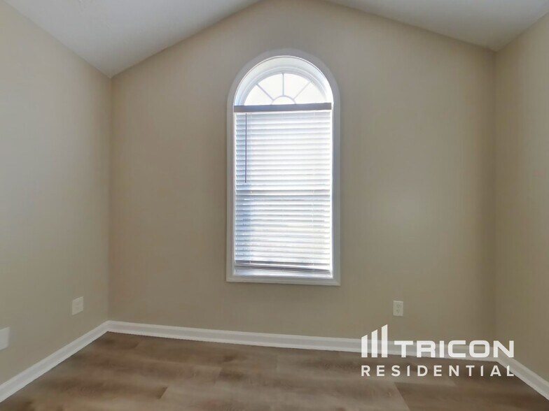 Building Photo - 136 Reid Plantation Dr
