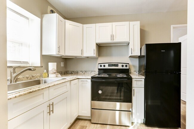Building Photo - 3918 Chamberlayne Ave