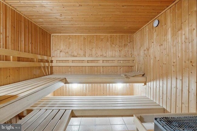 Building Photo - 4501 Arlington Blvd