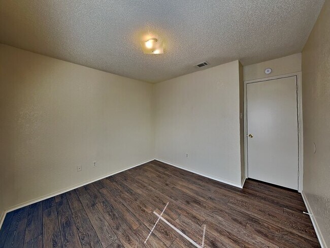 Building Photo - 8531 Gatlinburg Dr