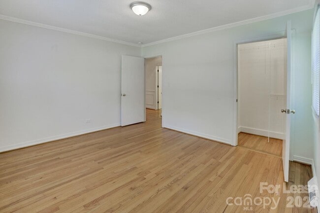 Building Photo - 121 Marshdale Ave SW