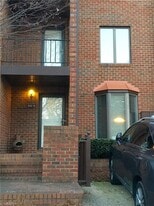 Building Photo - 102 Wafco Ln