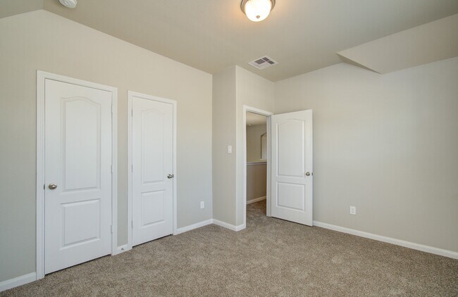 Building Photo - 17621 Northern Harrier Ct