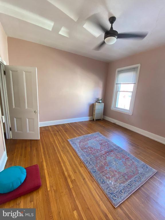 Building Photo - 2038 E Dauphin St