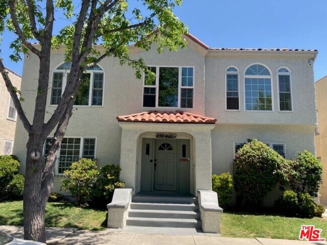 Primary Photo - 440 N Orange Grove Ave