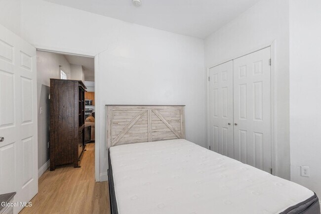 Building Photo - 2210 15th St